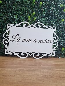 PLACA DE CASAMENTO EM MDF 3MM BRANCA. COM GRAVAÇÃO A LASER