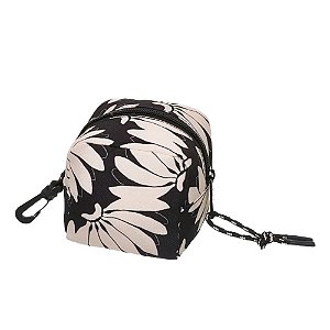 Necessaire Farm Caçula Copacabana Preto Branco