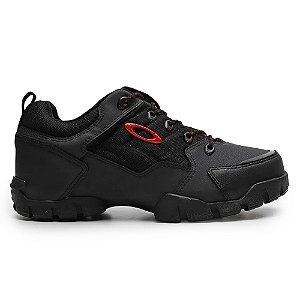 Tênis Oakley Halftrack Low II Preto/Vermelho