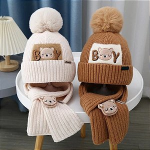Conjunto de Inverno Infantil Urso Tchonguitos – Gorro e Cachecol de Lã Macia