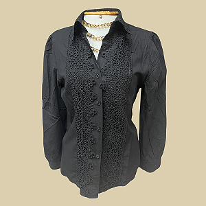 Camisa Social com Bordado Frontal