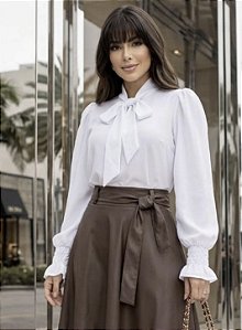Blusa Feminina Toque de Seda com Gola Laço