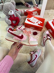 TÊNIS NIKE DUNK VALENTINE'S DAY PELUCIACDO