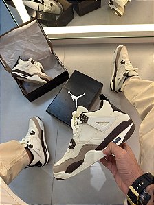 BOTA JORDAN 4 34 AO 43