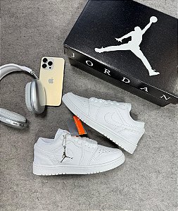 TÊNIS NIKE JORDAN BAIXO 34 AO 39