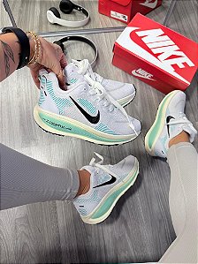 TÊNIS NIKE RUM VOMERO 18 34 AO 39