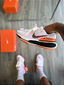 TÊNIS NIKE INVENSIBLE RUN3 38 AO 43