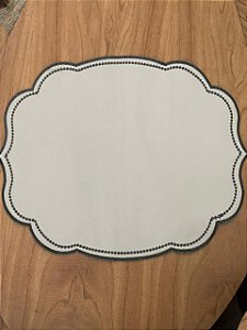 Americano bege bordado pontilhado verde