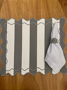 Americano retangular listrado cinza