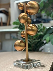 Escultura decorativa metal dourado
