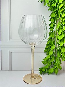 Taça vidro haste âmbar vinho 620 ml