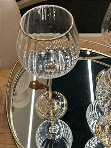 Taça vidro haste âmbar vinho 620 ml