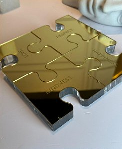 Puzzle 4 peças dourado