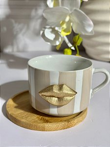 Xícara com pires artesanal listra boca dourada