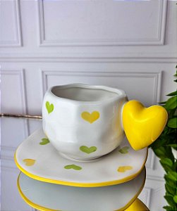 Xícara de cerâmica c/ pires amarela