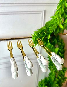 Conjunto 4 garfos aço inox p/ aperitivo dourado