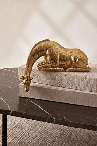 Escultura Girafa em Polirresina