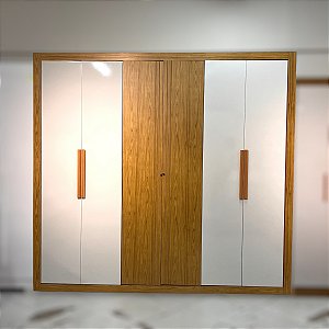 ROUPEIRO MONTECARLO 6 PORTAS NOVO