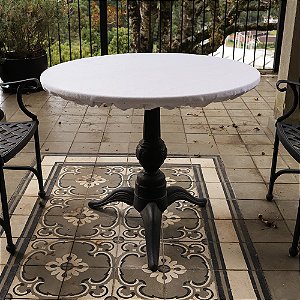 Capa de Mesa Redonda Moletom com Elástico - 110cm diâmetro