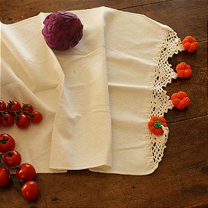 Pano de Copa com Barrado em Crochê e Apliques de Abóboras - Algodão, 40x60cm
