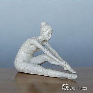 ESCULTURA BAILARINA EM POLIRRESINA