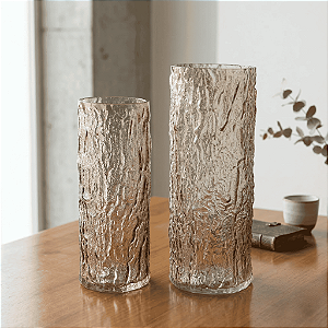 Vaso de Vidro Ocre – Cor Quente e Sofisticada