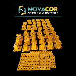 Pintura eletrostática em peças industriais de Aço carbono na cor  Amarelo Segurança