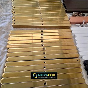 Pintura eletrostática em Puxadores de Alumínio nas cores, Verniz ouro, Rose gold, Bronze 1003, Branco liso brilhante e Preto liso fosco