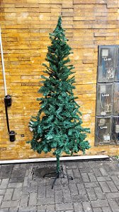 Árvore de Natal Verde Tradicional 2,10m com 600 Galhos