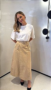 Saia Midi Com Botões E Detalhe Cinto