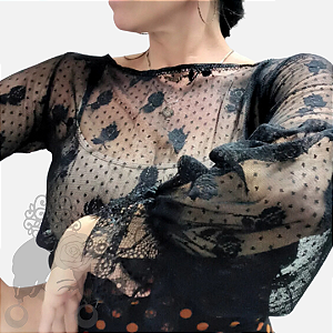 Blusa Rondeña Bolinha e Flor