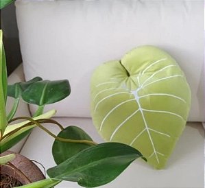 Almofada Decorativa de Folhagens