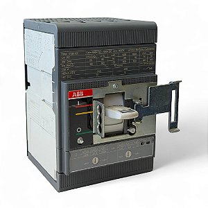 Disjuntor Tripolar Abb - Tmax Xt2n Tma 50a Ajustável