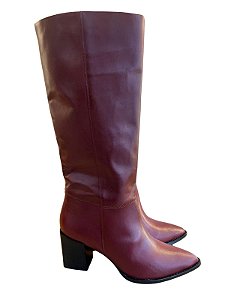 Bota Malbec Cano Alto de Couro com salto Bloco e Bico Fino Lialine