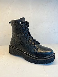 Coturno em Couro Legítimo Preto