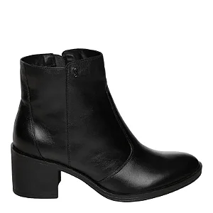 Bota Preta em Couro com Salto Bloco Santa Lolla