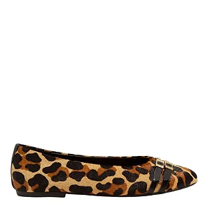 Sapatilha Animal Print com Bico Redondo em Couro Santa Lolla