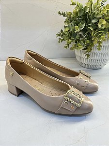 Scarpin com Fivela Santinelli