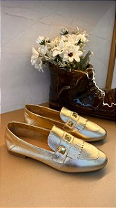Loafer Lialine em couro Dourado