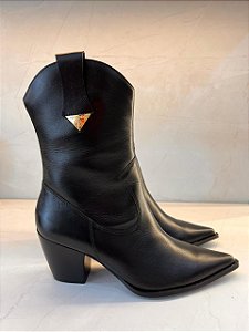 Bota Paraonda Texana Cano Médio em Couro Preta