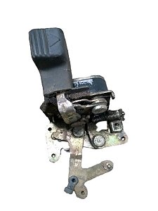 FECHADURA PORTA DIREITA | UNO CS 1989