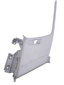 MOLDURA DIREITA COLUNA TRASEIRA | GOLF GL 1995