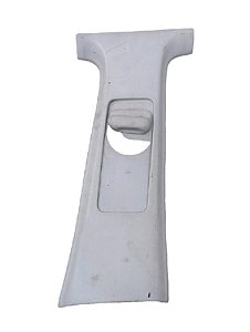 MOLDURA SUPERIOR DIREITA COLUNA CENTRAL | GOLF GL 1995