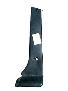 ACABAMENTO INFERIOR COLUNA L ESQUERDO | UNO MILLE BRIO 1991