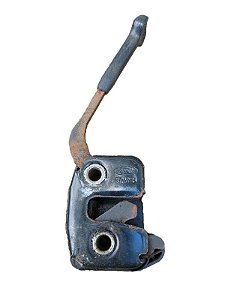 TRAVA DIREITA ENCOSTO BANCO TRASEIRO | ESCORT GLX 1998