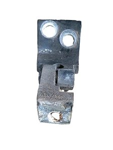 DOBRADIÇA INFERIOR PORTA TRASEIRA DIREITA | GOLF GL 1996