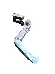 DOBRADIÇA SUPERIOR PORTA TRASEIRA DIREITA | POLO CLASSIC 1.8 1997