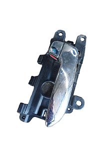 MAÇANETA INTERNA PORTA TRASEIRA DIREITA | CERATO SX 1.6 16V 2018