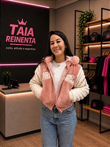 Jaqueta forrada bege claro com rosa