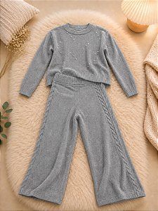 Conjunto feminino cinza